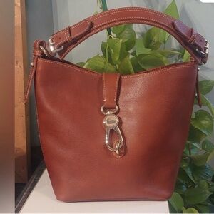 DOONEY & BOURKE Brown Leather Shoulder Bag
EUC